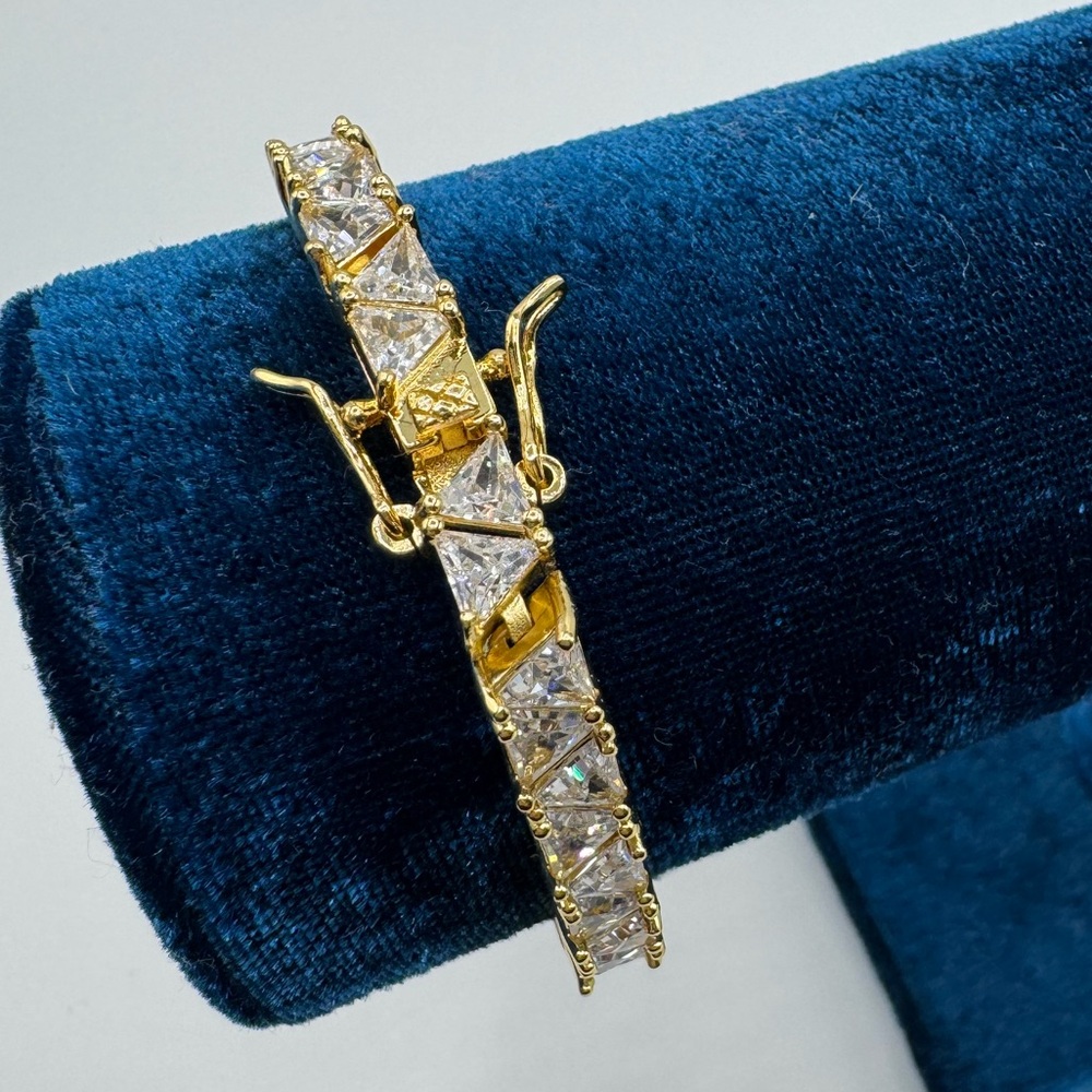 18k 13ct Trillion Tennis Bracelet - Picture 7 of 16